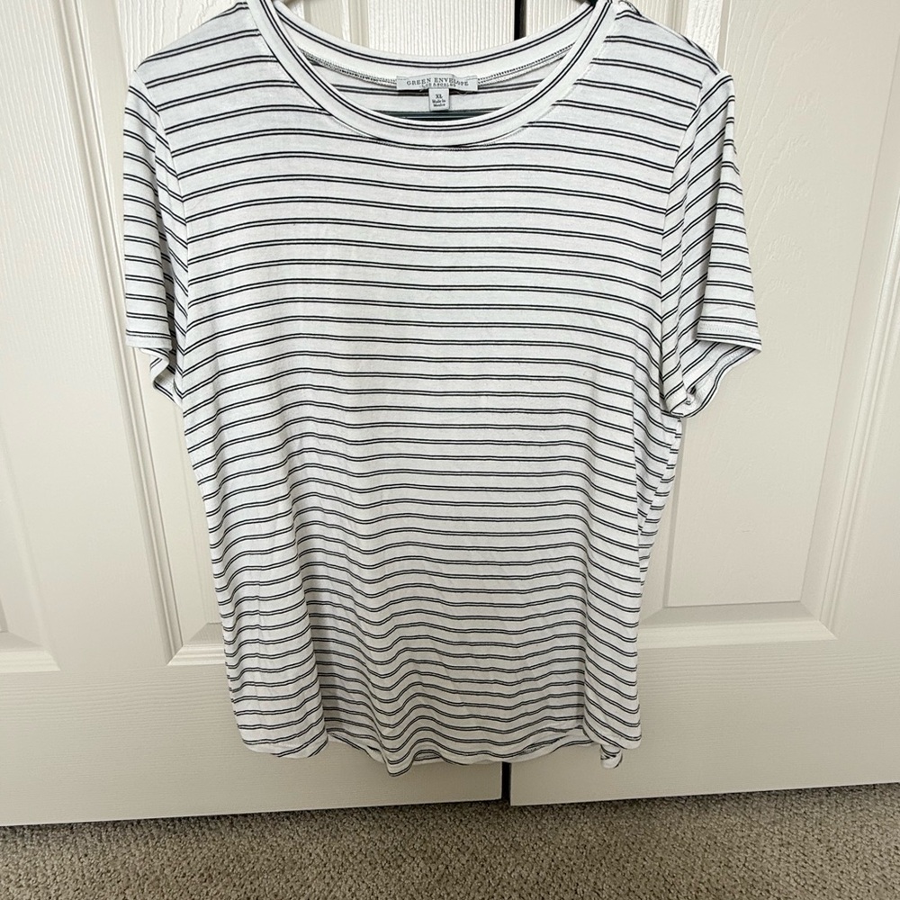 Green Envelope Monochrome Striped Short Sleeve Tee